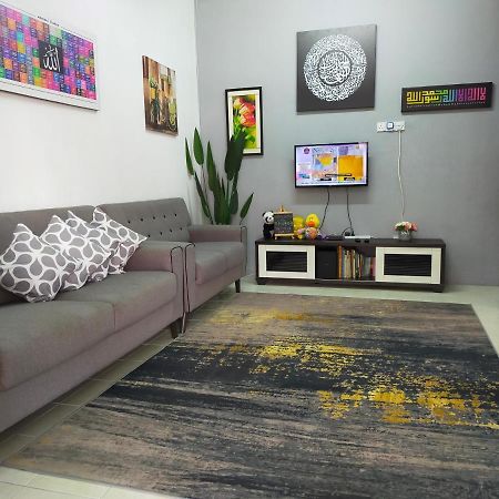 D'Port Dicksonmuslimonly Homestay Esterno foto