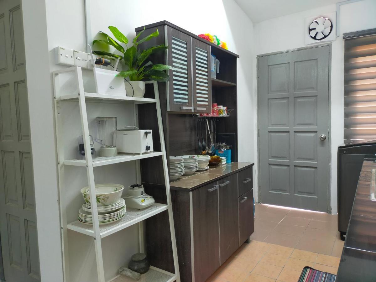 D'Port Dicksonmuslimonly Homestay Esterno foto