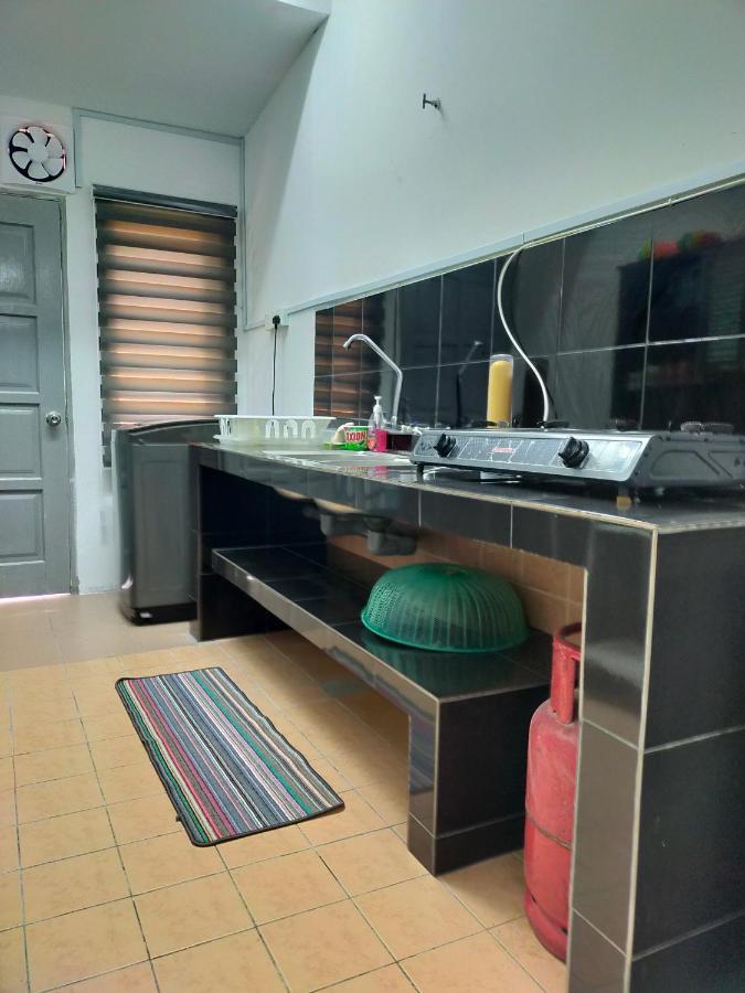 D'Port Dicksonmuslimonly Homestay Esterno foto